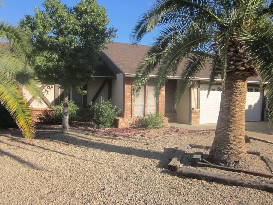 4 Bedroom Home-Casino-State Farm Stadium Only 2 Miles Glendale Exterior photo