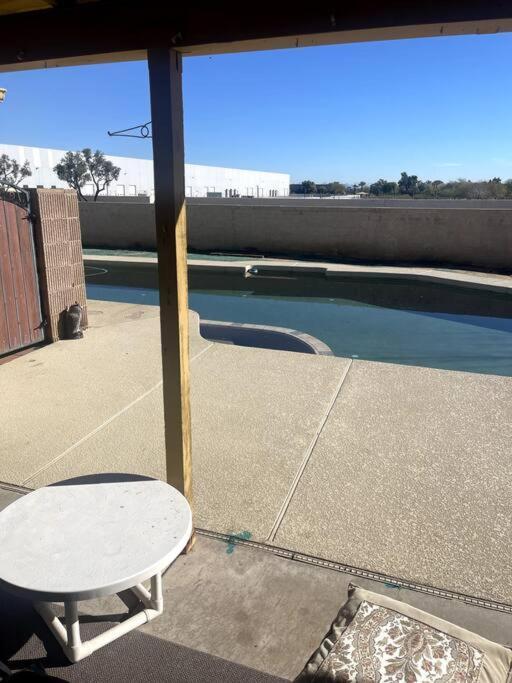 4 Bedroom Home-Casino-State Farm Stadium Only 2 Miles Glendale Exterior photo